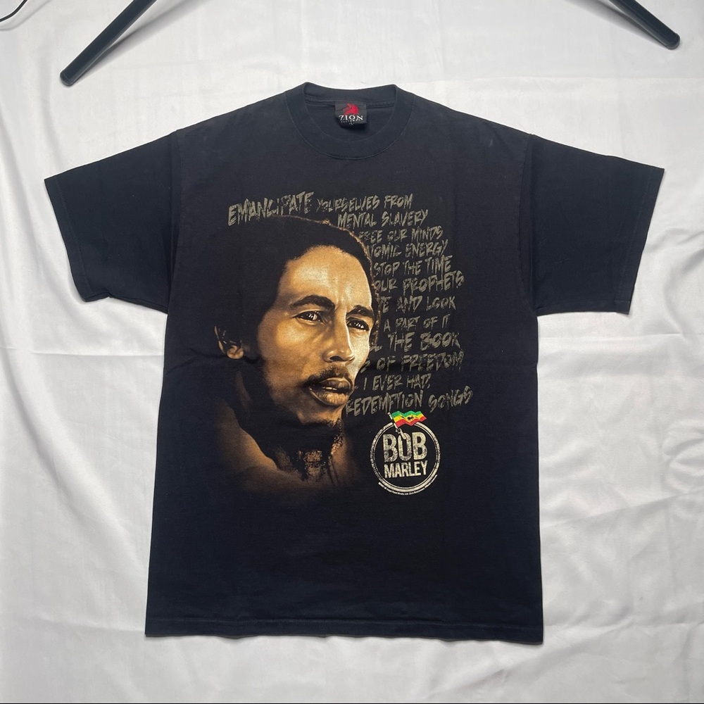 🌲2007 Bob marley “Redemption song” graphic tee